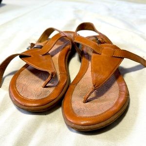 B.o.c. T-strap sandals